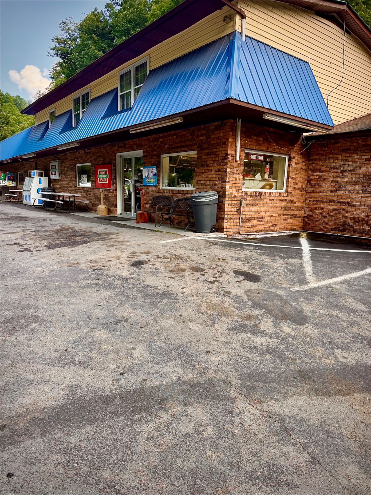 JDM Deli Mart #1 storefront in Bee, Virginia